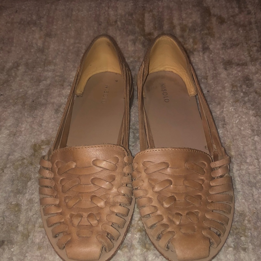 Nisolo barely worn sandals